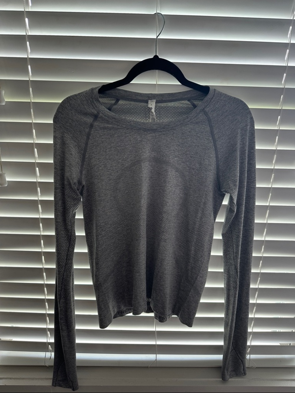 lululemon athletica Gray Long-Sleeve Crewneck Top